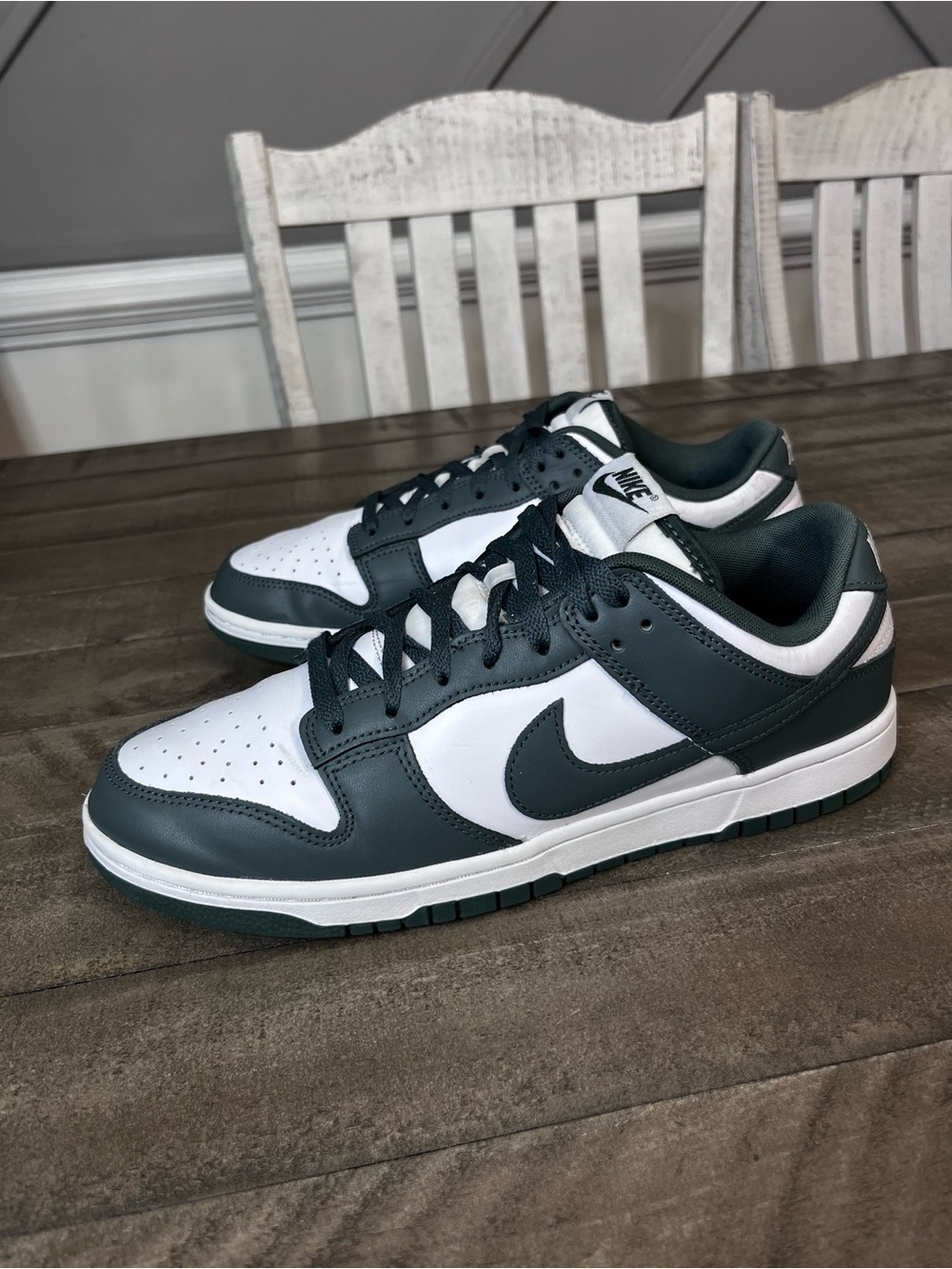 Nike Dunk Low White Vintage
Green Retro Sneakers Sz 11.5